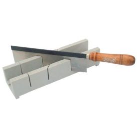 Gérláda fűrésszel